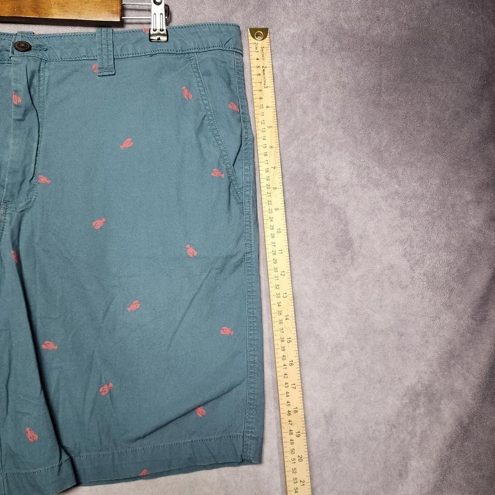 Magellan Outdoors Mens 38 Blue Lobster Print All Over Chino Shorts Casual Summer